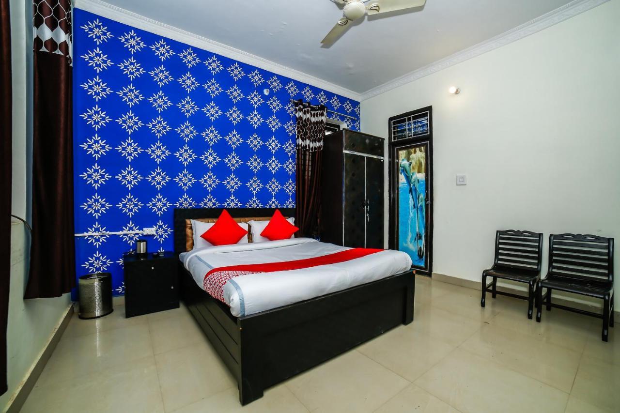 Oyo 23367 Farmsgreen Resort And Restaurant Orchha Esterno foto