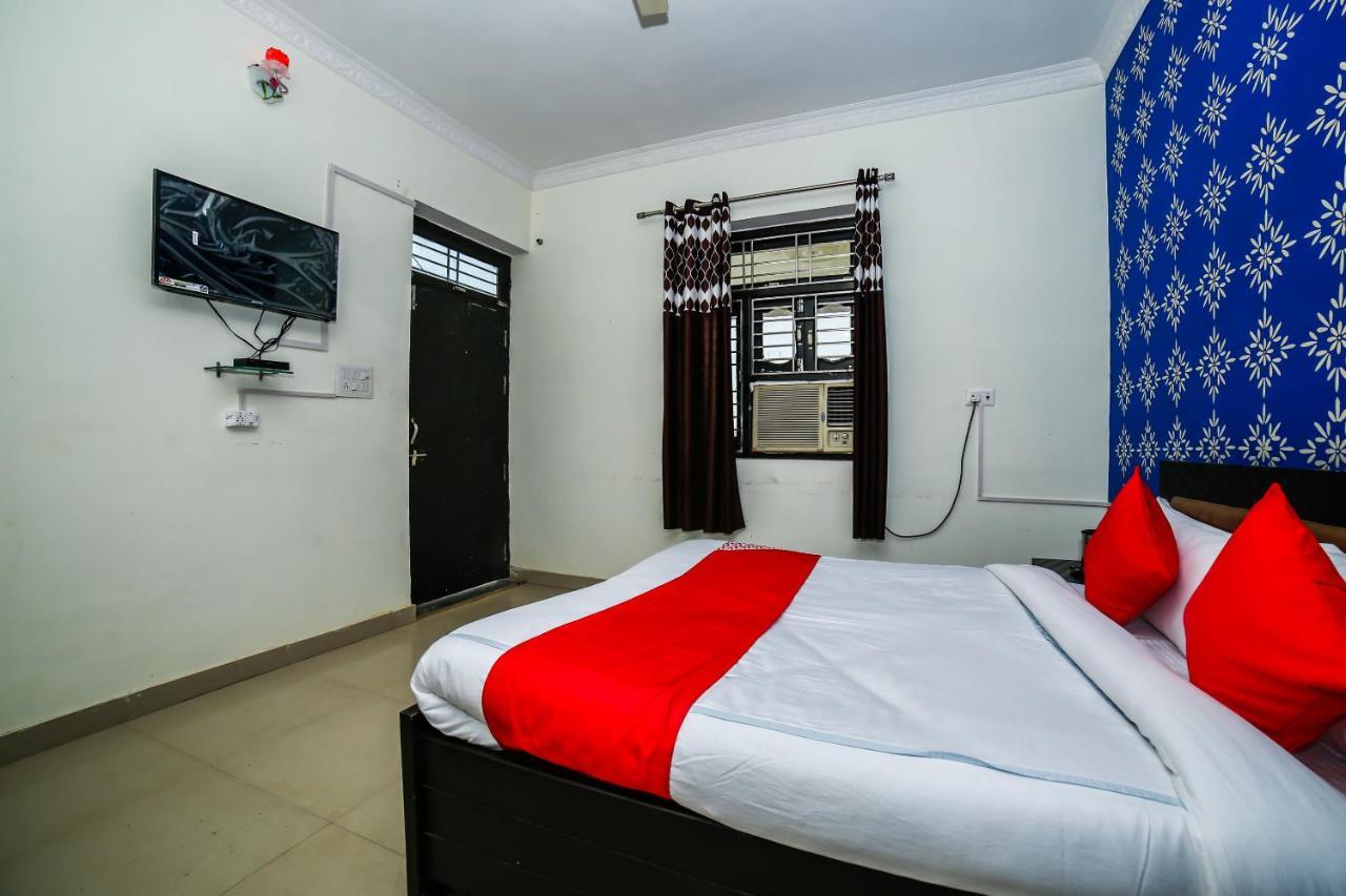 Oyo 23367 Farmsgreen Resort And Restaurant Orchha Esterno foto