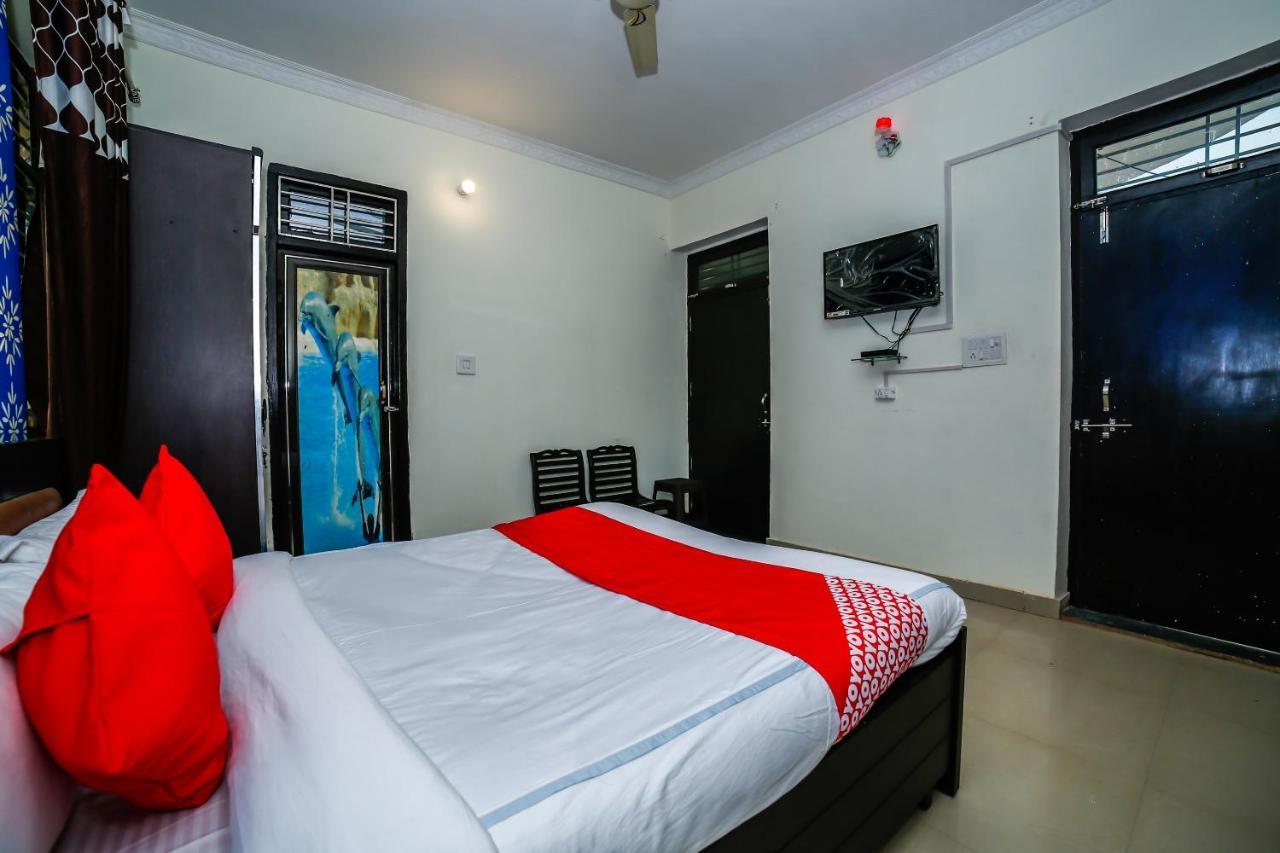 Oyo 23367 Farmsgreen Resort And Restaurant Orchha Esterno foto