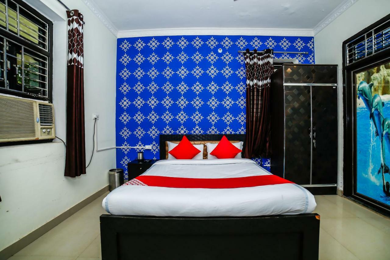 Oyo 23367 Farmsgreen Resort And Restaurant Orchha Esterno foto